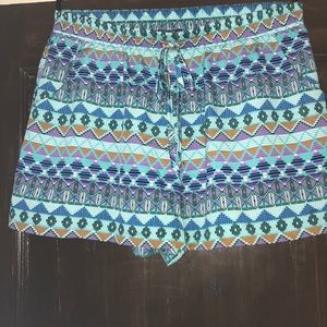 BeBop aztec print shorts